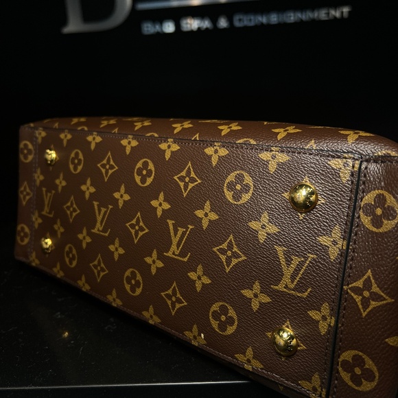 LIke New! Flower Tote Monogram Red - Picture 9 of 12